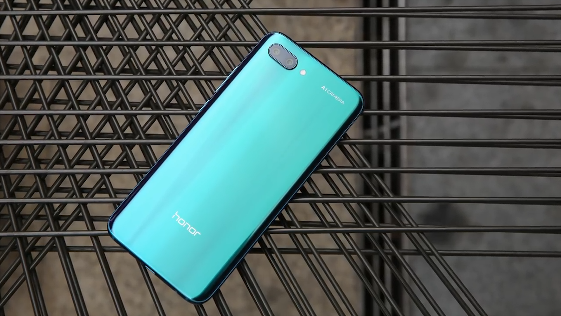 华为良心之作:麒麟970 百万销量,仅2299